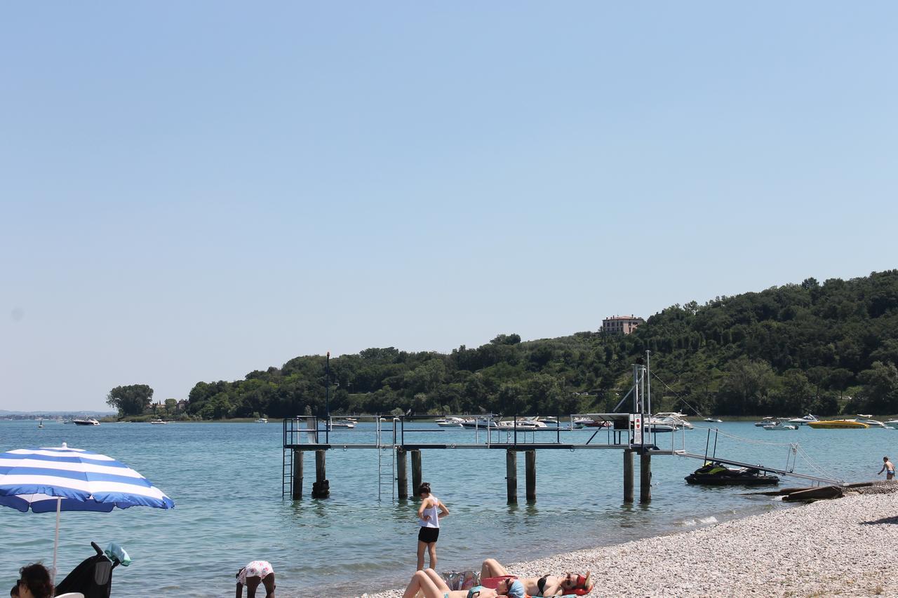 Alojamento de Acomodação e Pequeno-almoço Garda Padenghe sul Garda
